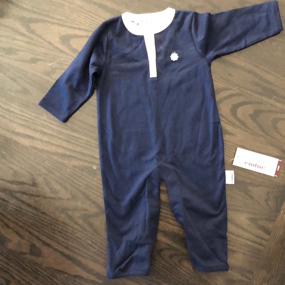 Endue organic onesie NWT